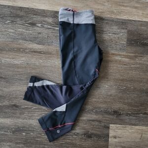Lululemon Leggings Size 8 Crop 21" Inseam Black, No Pilling